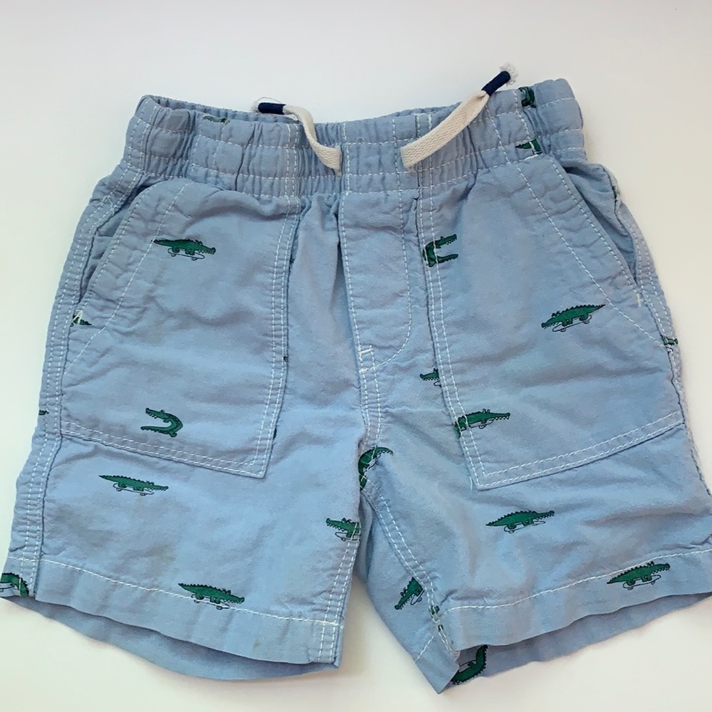 Gap alligator shorts